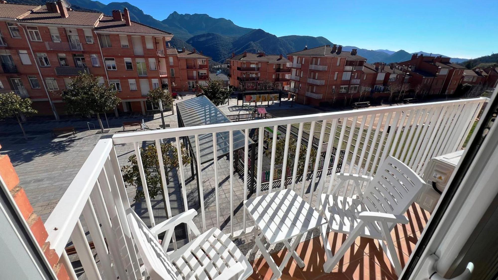 Apartament Acollidor Al Bergueda 6P Sant Jordi de Cercs Extérieur photo